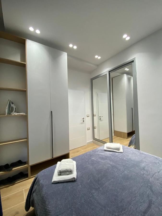 Apartament In Blloku In Front Of Taiwan Tiranë Ngoại thất bức ảnh