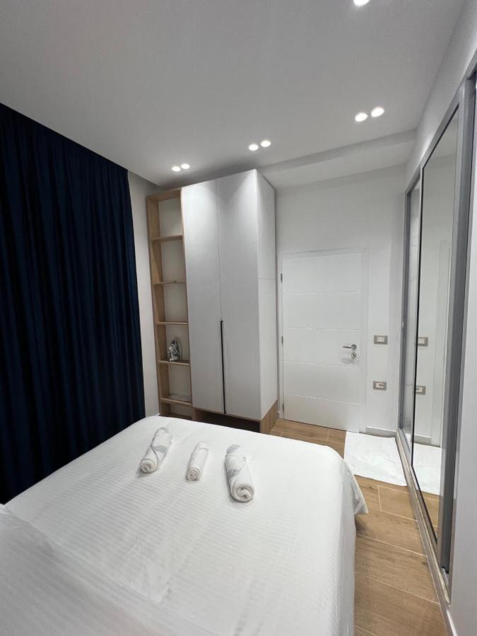 Apartament In Blloku In Front Of Taiwan Tiranë Ngoại thất bức ảnh