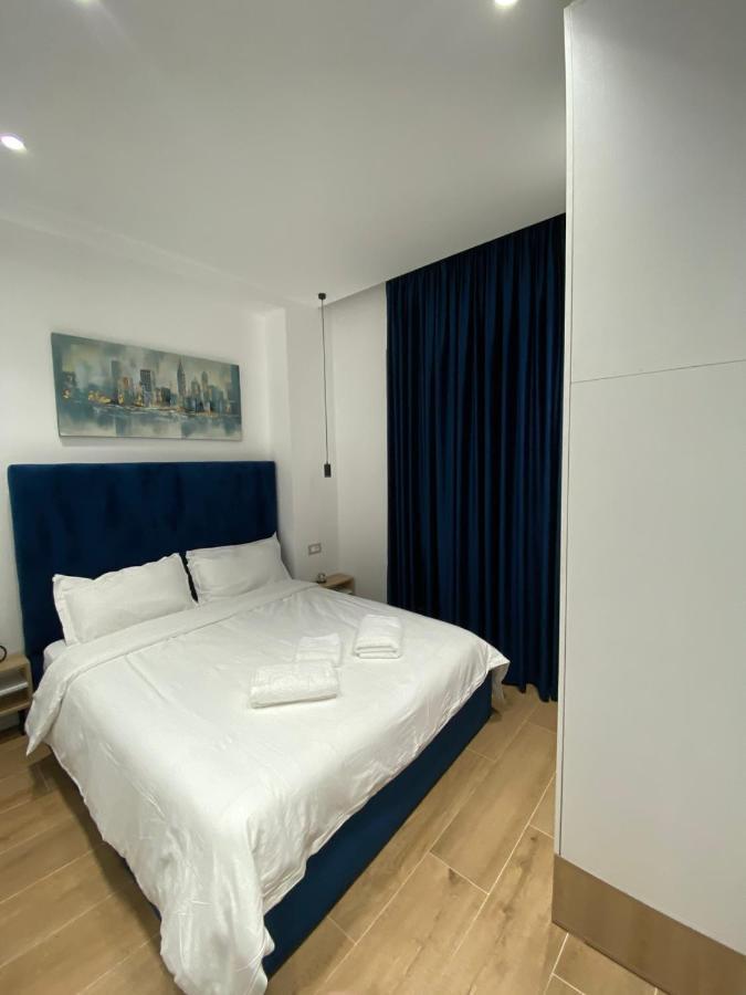 Apartament In Blloku In Front Of Taiwan Tiranë Ngoại thất bức ảnh