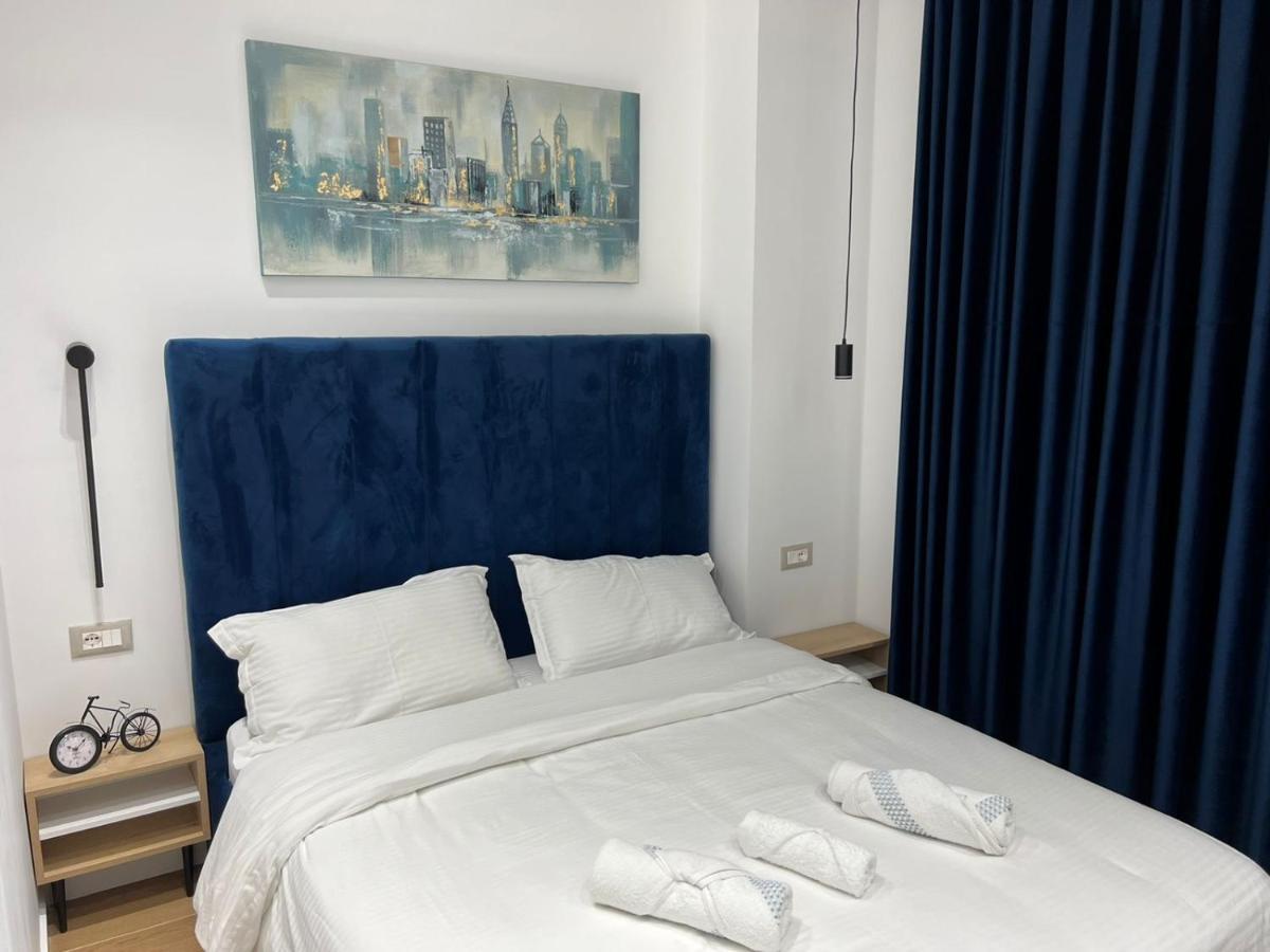 Apartament In Blloku In Front Of Taiwan Tiranë Ngoại thất bức ảnh