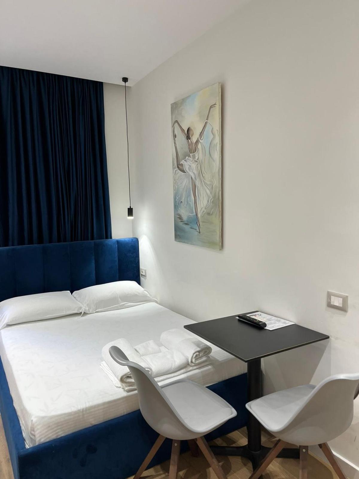 Apartament In Blloku In Front Of Taiwan Tiranë Ngoại thất bức ảnh